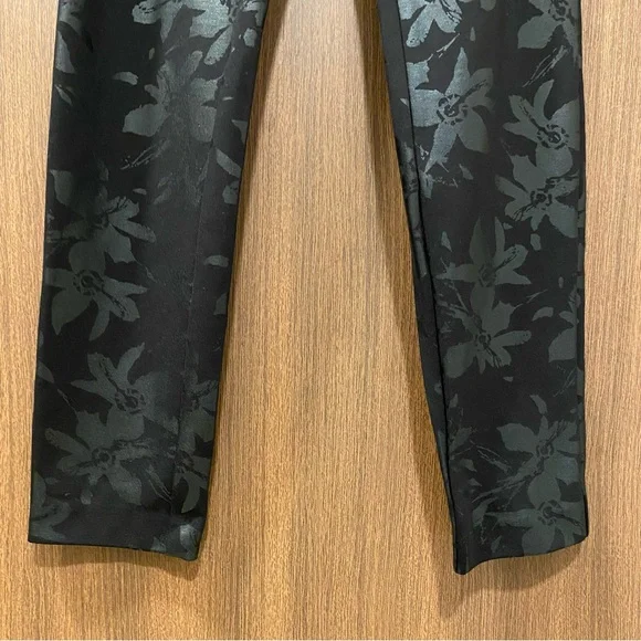 SOFT SURROUNDINGS Black Twilight Floral Pants Size XS(2/4) Thick Pull-On Casual - Picture 5 of 11